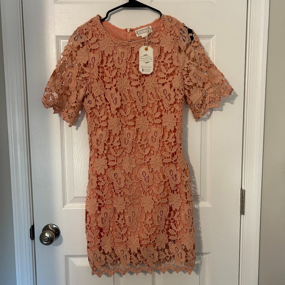Love Riche Lace‎ Floral Shift Dress NWT, Peach S